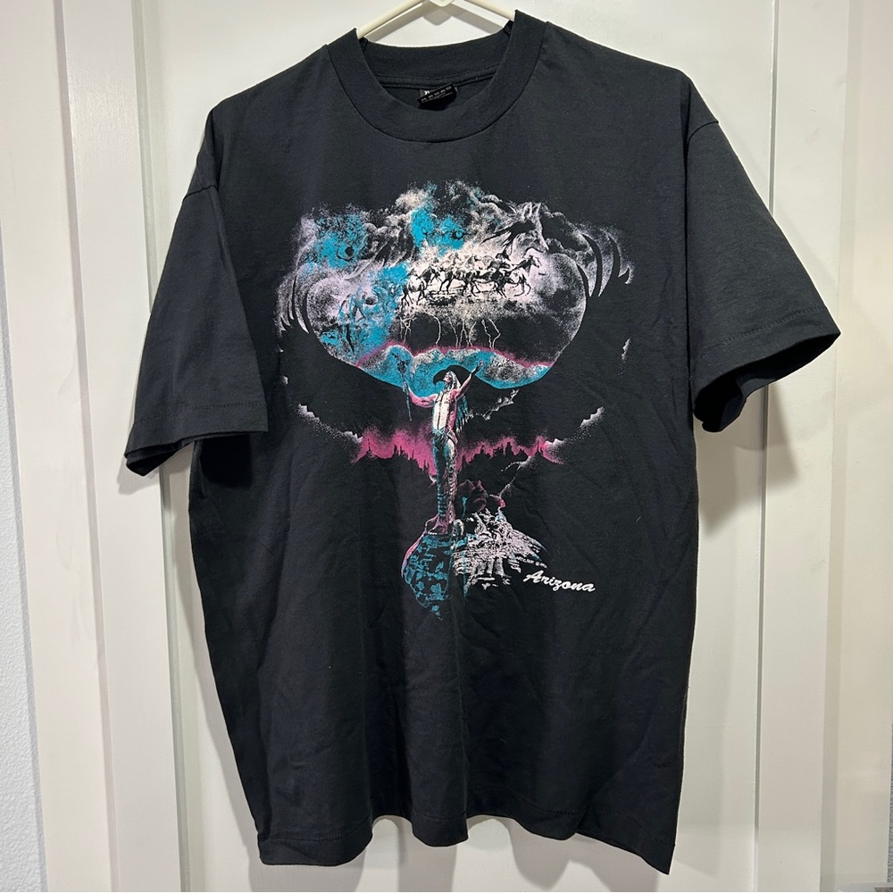 Vintage 1992 XL Arizona Graphic tshirt Native American Horses Single Stitch